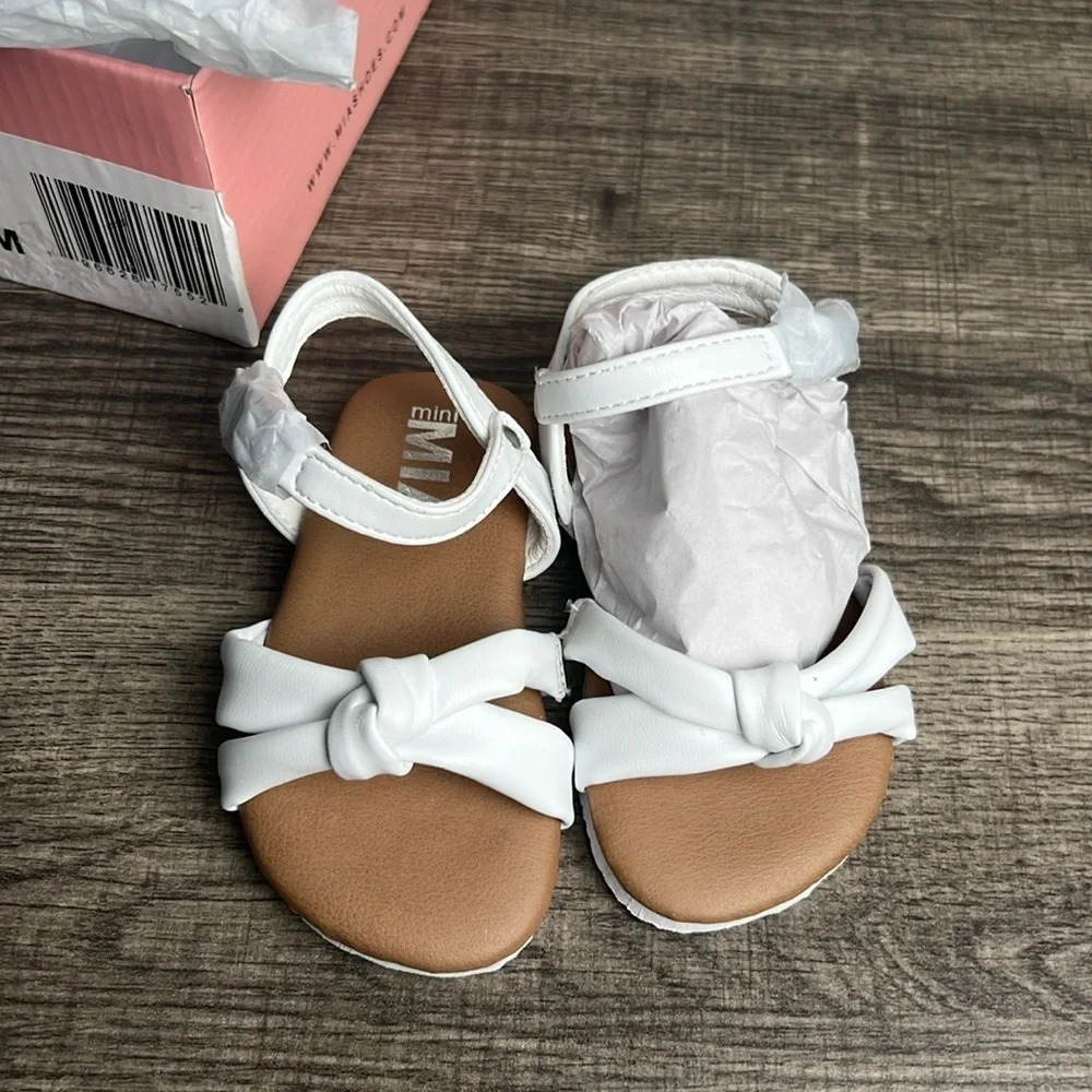 Mini Mia white sandals New with box size 4